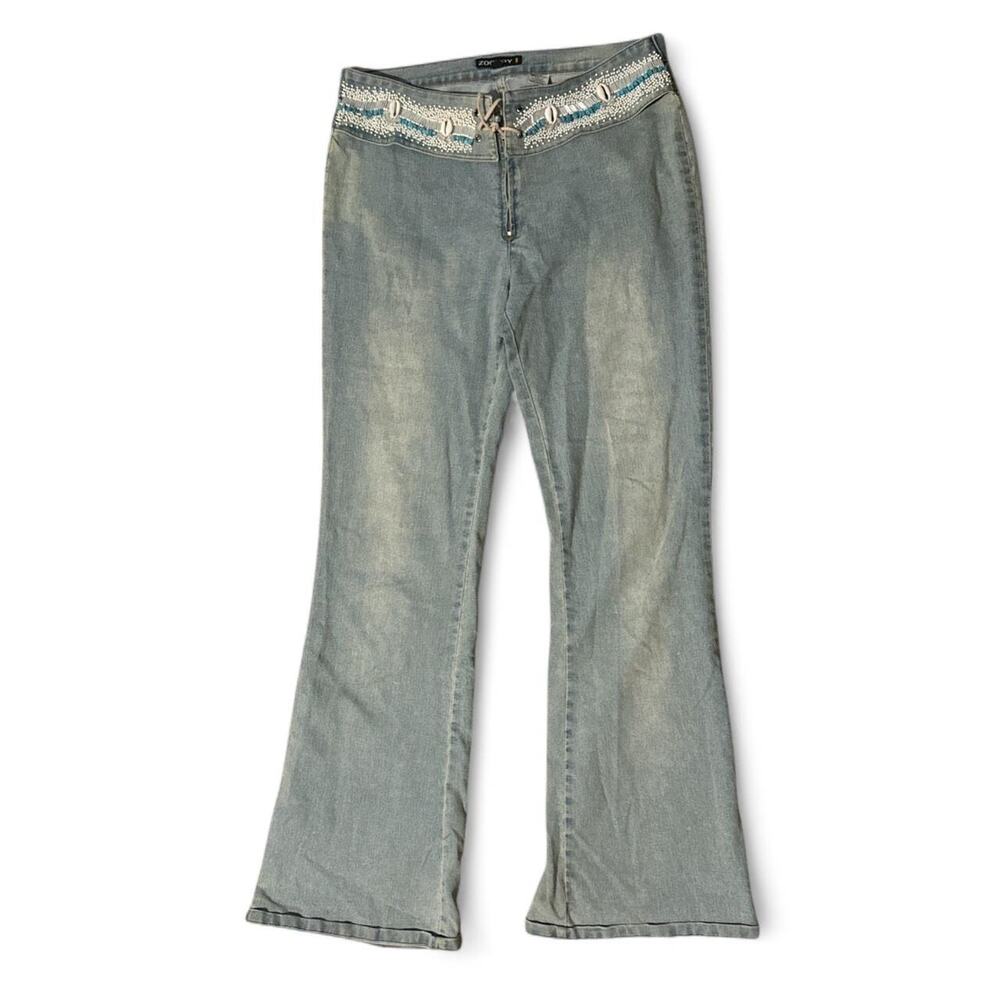Y2k blue jeans with seashell belt